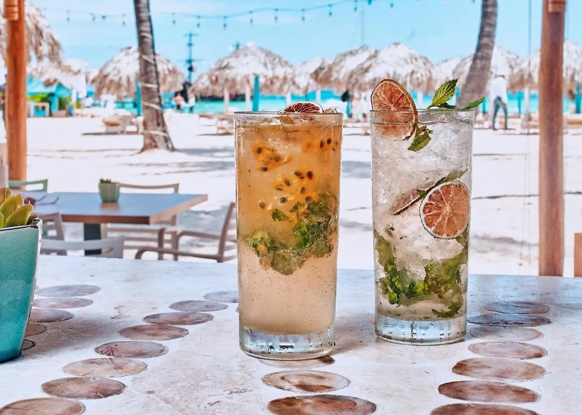 Backyard, Pool View, Walk To Beach, Dining, Shops 푼타 카나 아파트